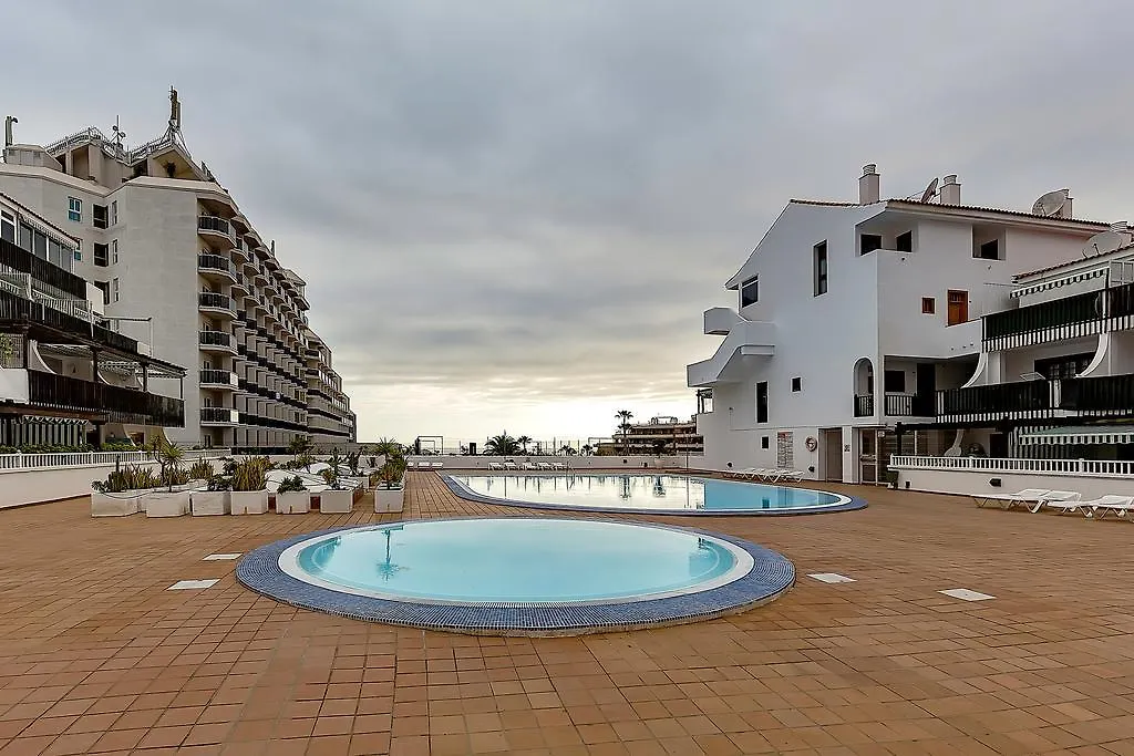 Apartmento Parque Royale I 阿德耶